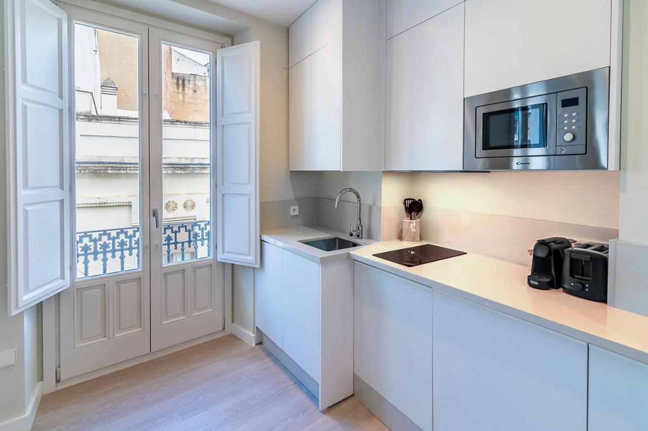 Cordoba Home Center Suites & Free Private Parking Екстериор снимка